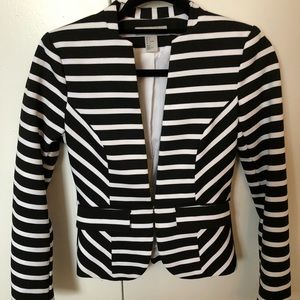 Unique fitted blazer.